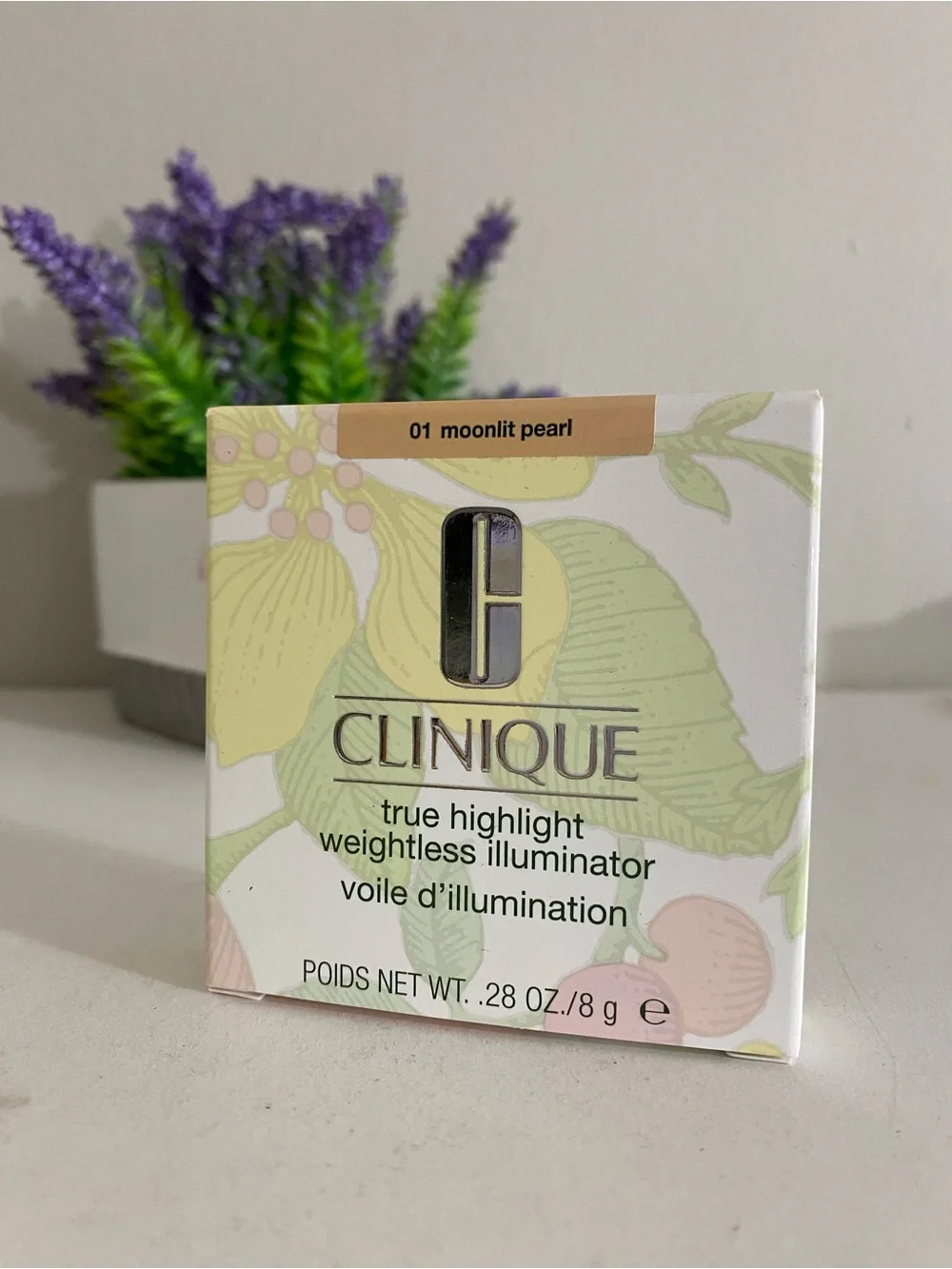 01 Moonlit Pearl, Clinique True Highlight Weightless Illuminator, Full Size, 8 g